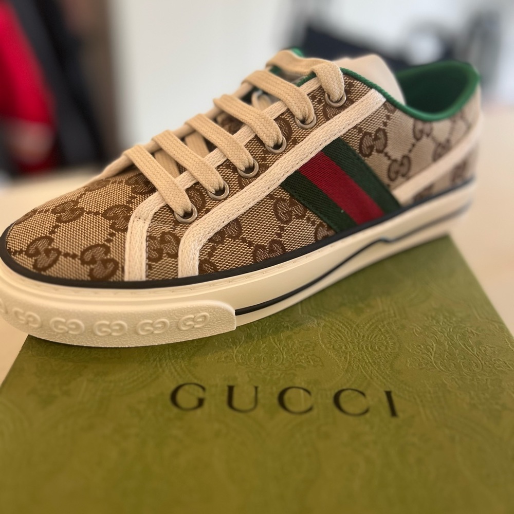 BRAND NEW IN BOX! Women’s Gucci GG Tennis 1977 Sneakers - Size 37